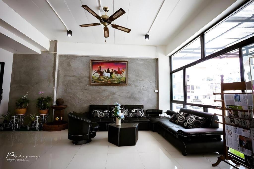 Pornsiri Hotel Sisaket Zewnętrze zdjęcie